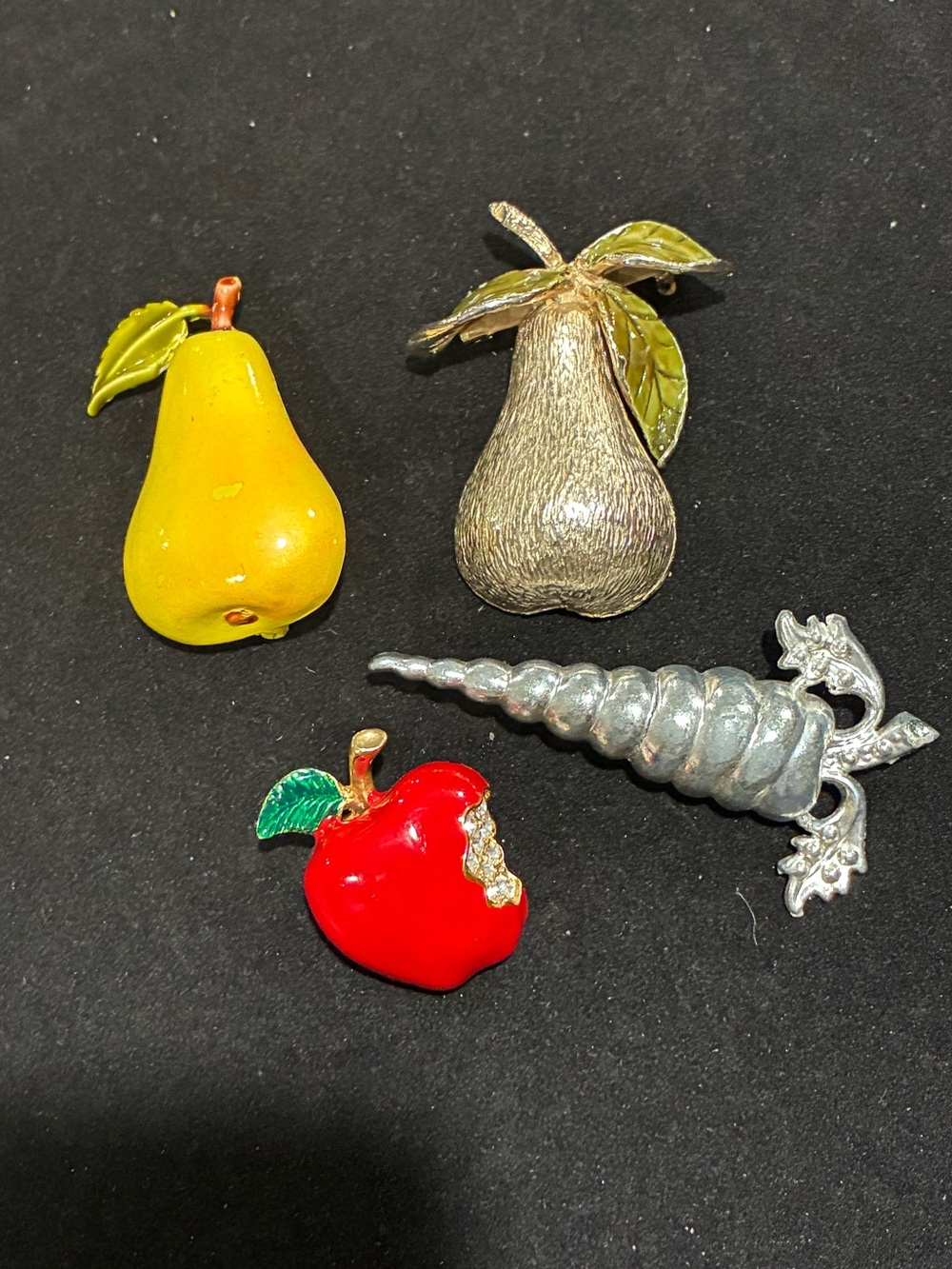 Vintage Enamel Fruit & Veggie Brooch Bundle 🍐